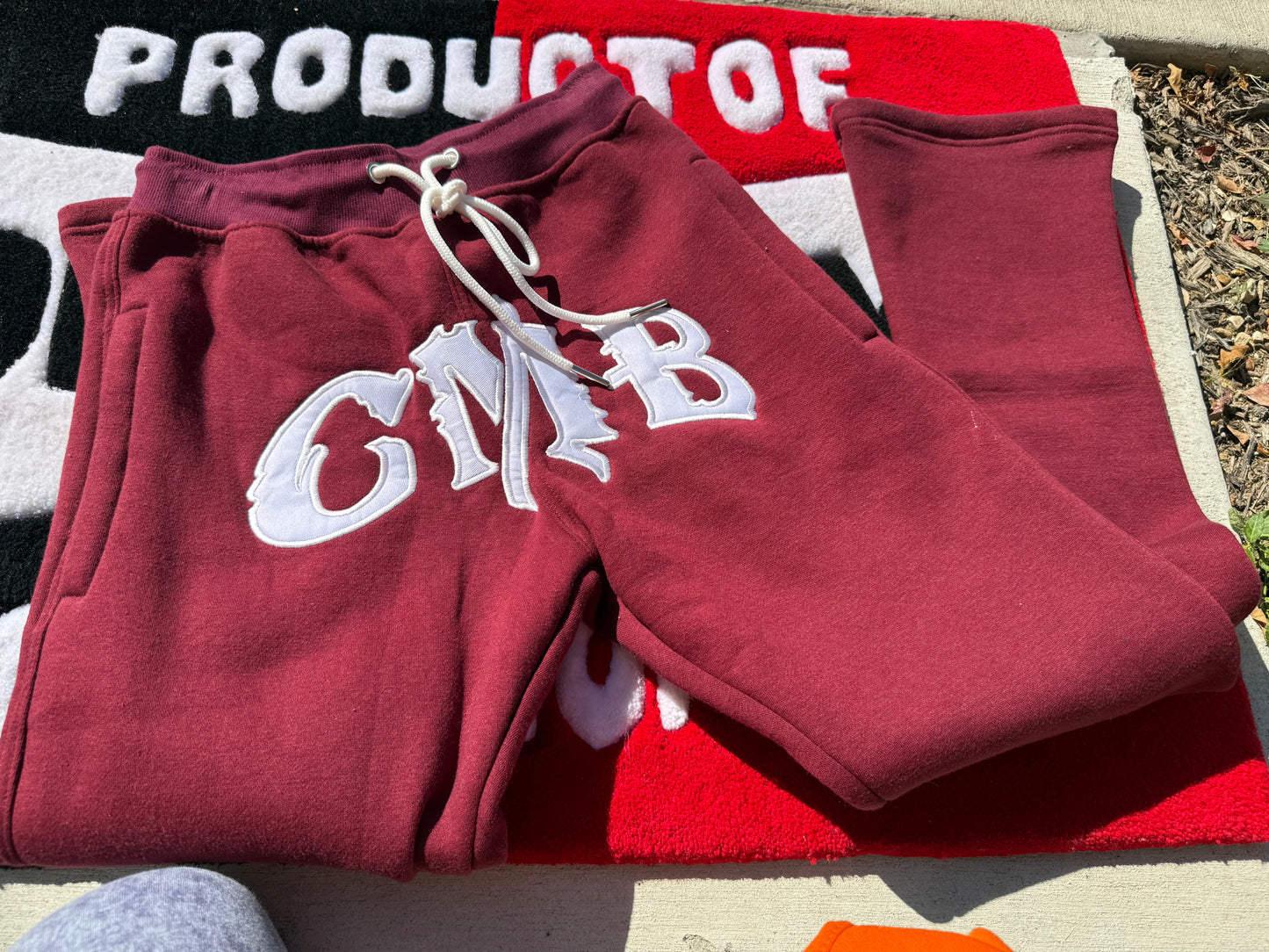 Maroon Stacks